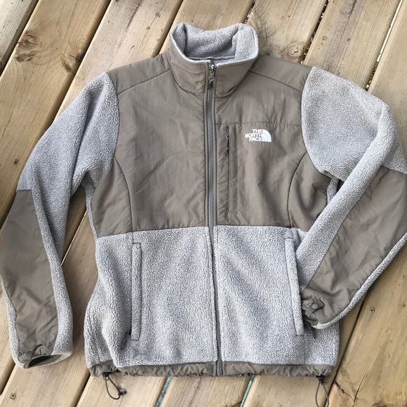The North Face Jackets & Blazers - EUC - The North Face Denali Jacket The North Face Jackets & Blazers - EUC - The North Face Denali Jacket